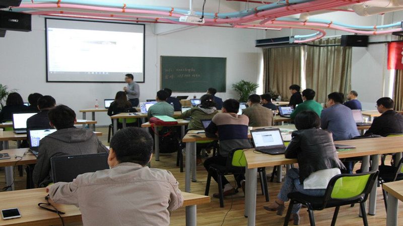 学历提升之路：揭秘你需要哪些条件，难度几何**
